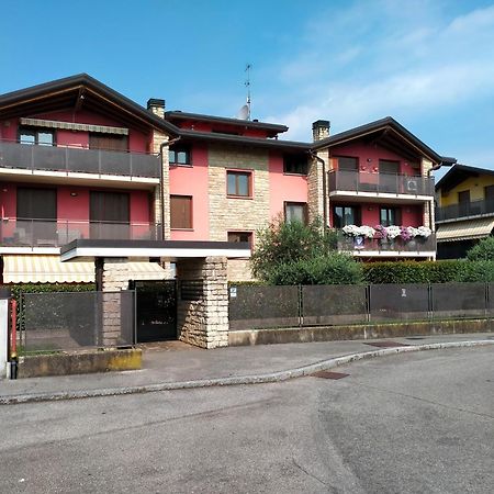 Casa Erri Appartement Brusaporto Buitenkant foto